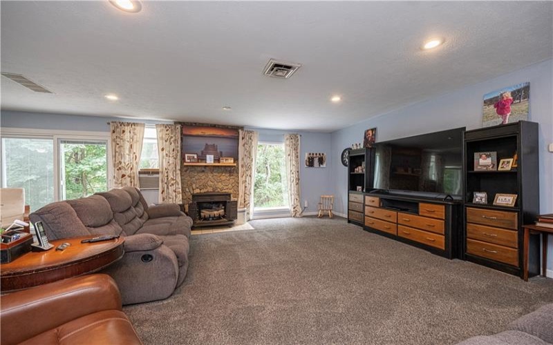 5255 Saltsburg Rd, Murrysville, 15668, 4 Bedroom Bedrooms, 8 Room Rooms,2 BathroomBathrooms,Residential,For Sale,Saltsburg Rd,1772461
