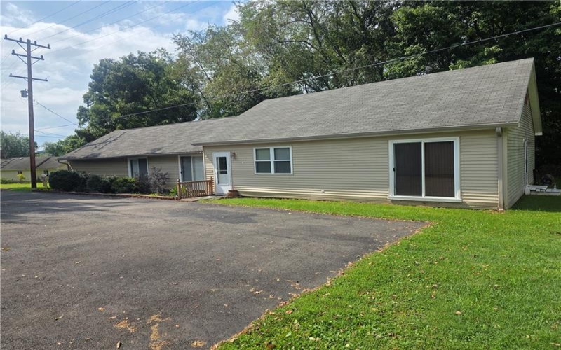 113 Danko Ln, Greensburg, 15601, 4 Bedroom Bedrooms, 7 Room Rooms,3 BathroomBathrooms,Residential,For Sale,Danko Ln,1772474