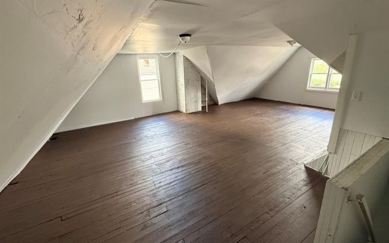 1633 Leishman AVENUE, New Kensington, 15068, 5 Bedroom Bedrooms, 10 Room Rooms,2.1 BathroomBathrooms,Residential,For Sale,Leishman,1772480