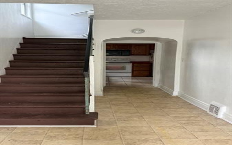 1633 Leishman AVENUE, New Kensington, 15068, 5 Bedroom Bedrooms, 10 Room Rooms,2.1 BathroomBathrooms,Residential,For Sale,Leishman,1772480