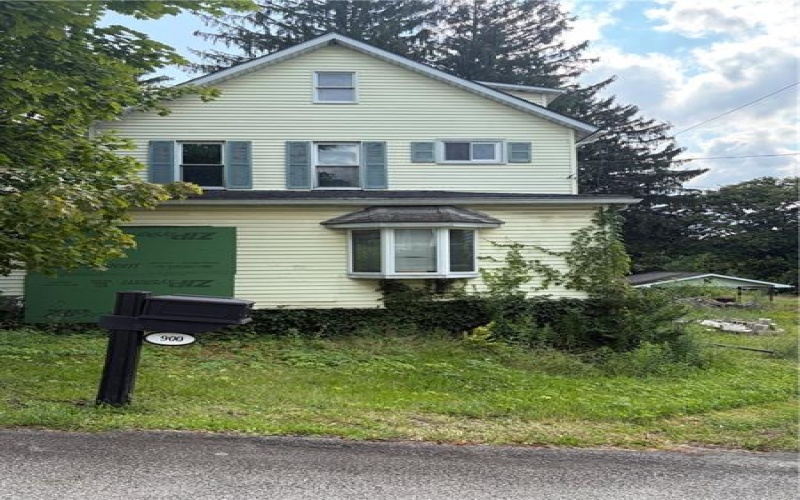 900 4th Ave, Derry, 15627, 4 Bedrooms Bedrooms, ,Residential,For Sale,4th Ave,1772489