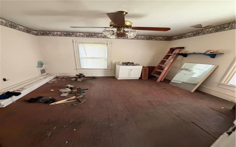 900 4th Ave, Derry, 15627, 4 Bedrooms Bedrooms, ,Residential,For Sale,4th Ave,1772489