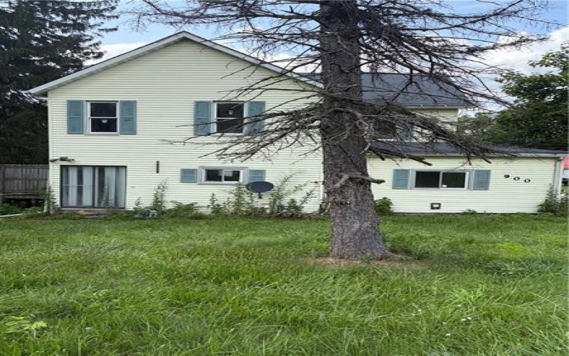 900 4th Ave, Derry, 15627, 4 Bedrooms Bedrooms, ,Residential,For Sale,4th Ave,1772489