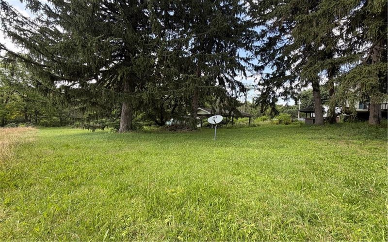900 4th Ave, Derry, 15627, 4 Bedrooms Bedrooms, ,Residential,For Sale,4th Ave,1772489