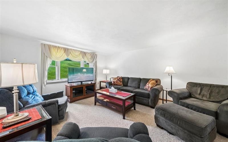 909 Our Way, Irwin, 15642, 4 Bedroom Bedrooms, ,2 BathroomBathrooms,Residential,For Sale,Our Way,1772553