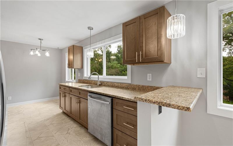 207 Grandview Drive, McMurray, 15317, 3 Bedroom Bedrooms, 10 Room Rooms,2 BathroomBathrooms,Residential,For Sale,Grandview Drive,1772352