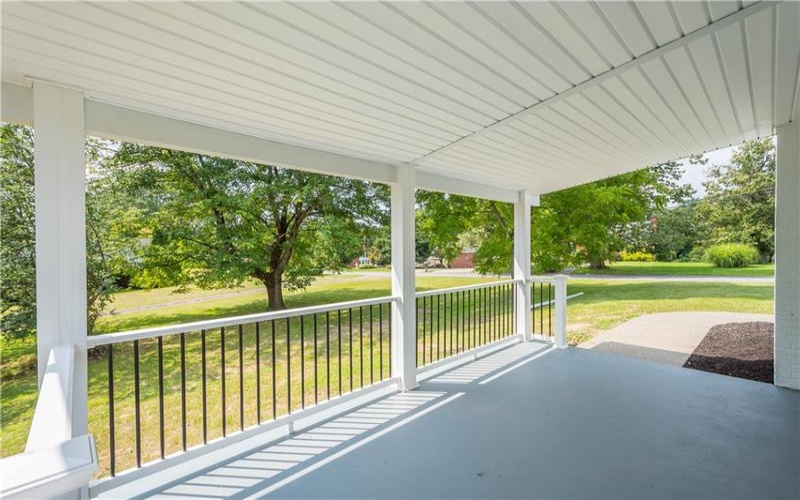 207 Grandview Drive, McMurray, 15317, 3 Bedroom Bedrooms, 10 Room Rooms,2 BathroomBathrooms,Residential,For Sale,Grandview Drive,1772352