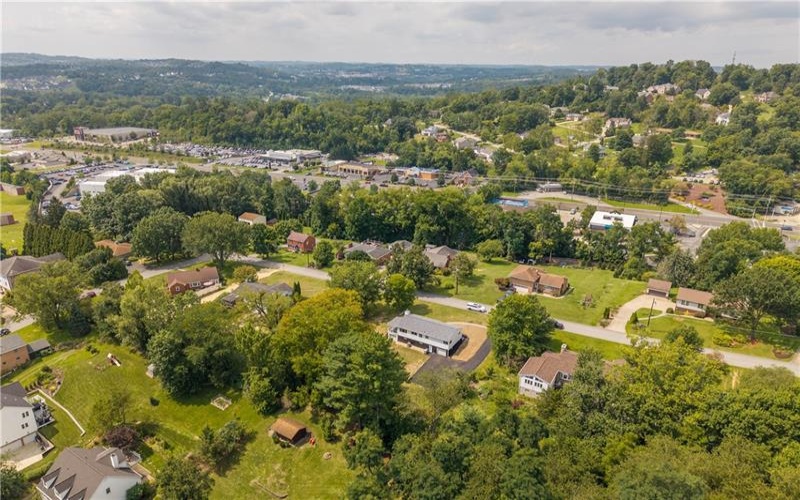 207 Grandview Drive, McMurray, 15317, 3 Bedroom Bedrooms, 10 Room Rooms,2 BathroomBathrooms,Residential,For Sale,Grandview Drive,1772352