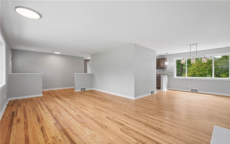 207 Grandview Drive, McMurray, 15317, 3 Bedroom Bedrooms, 10 Room Rooms,2 BathroomBathrooms,Residential,For Sale,Grandview Drive,1772352