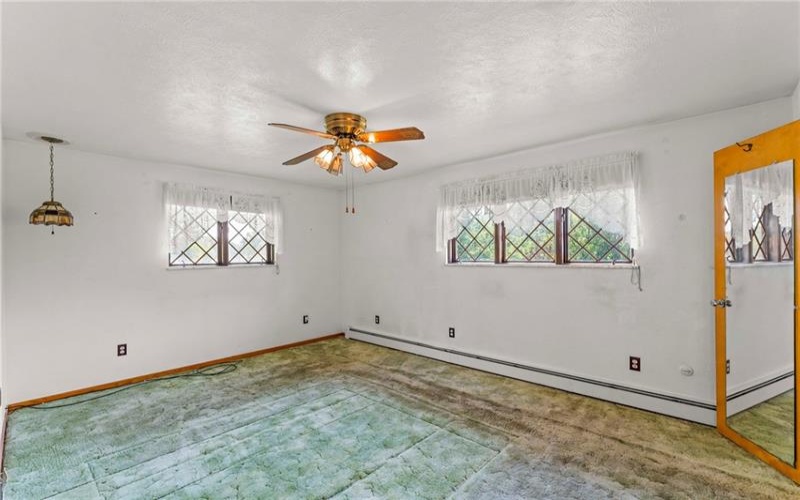 1210 1st St, Canonsburg, 15317, 3 Bedroom Bedrooms, 11 Room Rooms,2.1 BathroomBathrooms,Residential,For Sale,1st St,1772576