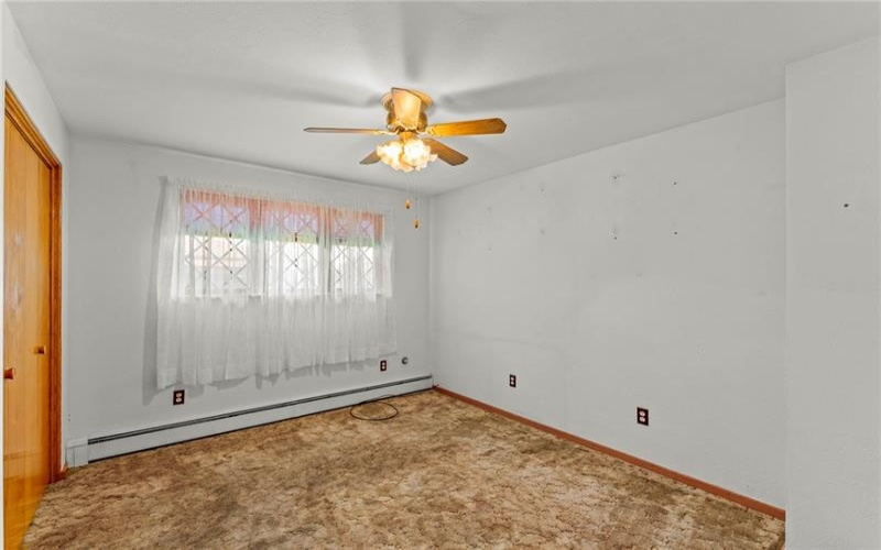 1210 1st St, Canonsburg, 15317, 3 Bedroom Bedrooms, 11 Room Rooms,2.1 BathroomBathrooms,Residential,For Sale,1st St,1772576