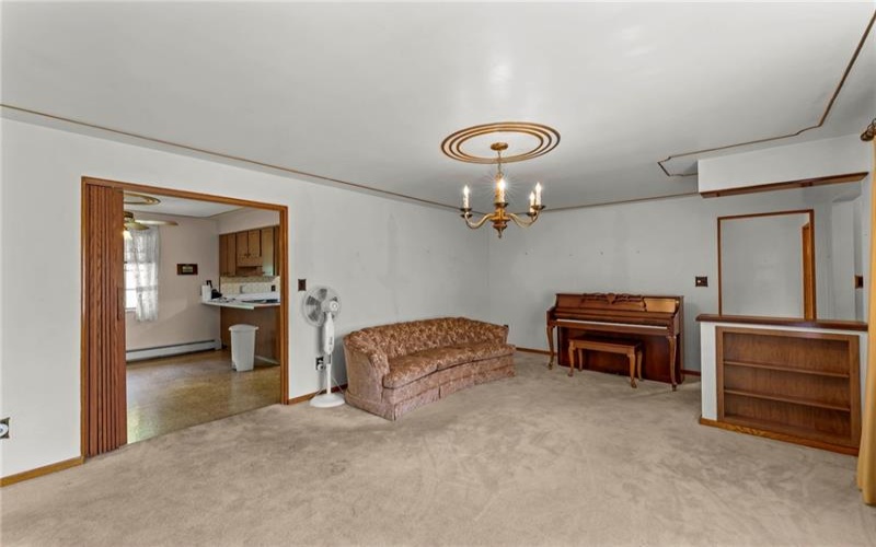 1210 1st St, Canonsburg, 15317, 3 Bedroom Bedrooms, 11 Room Rooms,2.1 BathroomBathrooms,Residential,For Sale,1st St,1772576