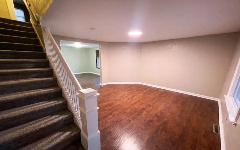 312 JACKSON AVENUE, 15690, 15690, 2 Bedrooms Bedrooms, ,1 BathroomBathrooms,Lease,For Rent,JACKSON AVENUE,1772599