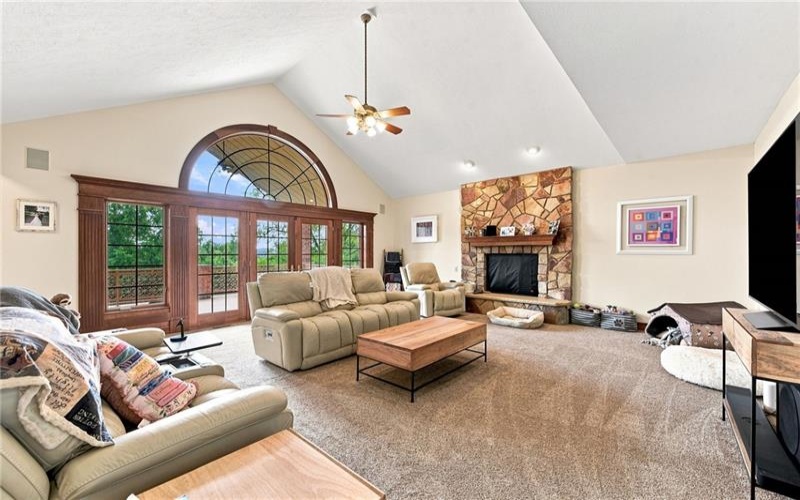 6002 Great Oak Dr, Export, 15632, 5 Bedroom Bedrooms, ,5.1 BathroomBathrooms,Residential,For Sale,Great Oak Dr,1770799
