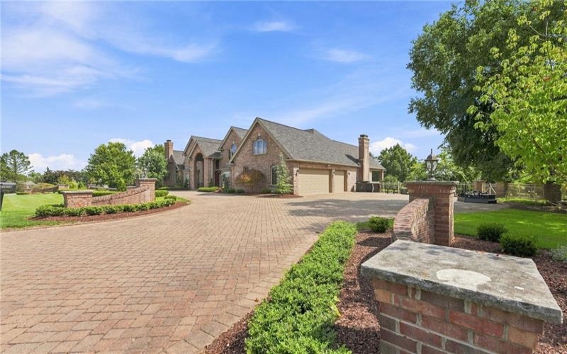 6002 Great Oak Dr, Export, 15632, 5 Bedroom Bedrooms, ,5.1 BathroomBathrooms,Residential,For Sale,Great Oak Dr,1770799