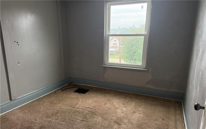 105 18th St, Vandergrift, 15690, 3 Bedrooms Bedrooms, 7 Rooms Rooms,1 BathroomBathrooms,Residential,For Sale,18th St,1772448