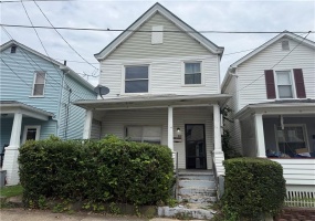 105 18th St, Vandergrift, 15690, 3 Bedrooms Bedrooms, 7 Rooms Rooms,1 BathroomBathrooms,Residential,For Sale,18th St,1772448