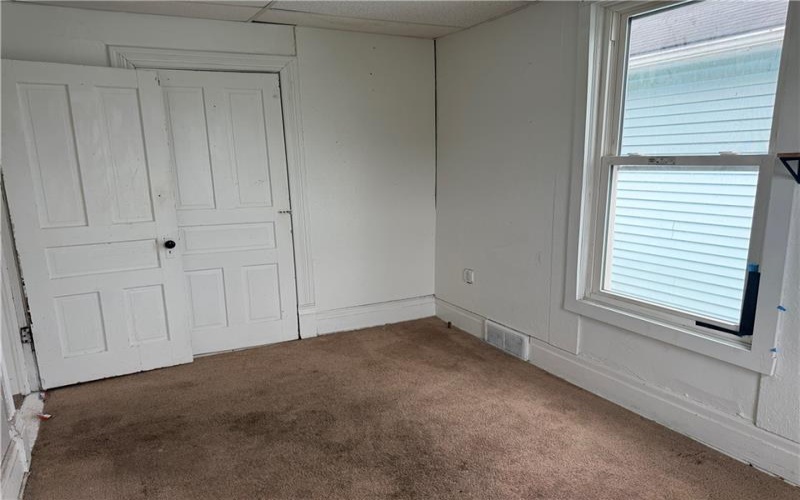 105 18th St, Vandergrift, 15690, 3 Bedrooms Bedrooms, 7 Rooms Rooms,1 BathroomBathrooms,Residential,For Sale,18th St,1772448