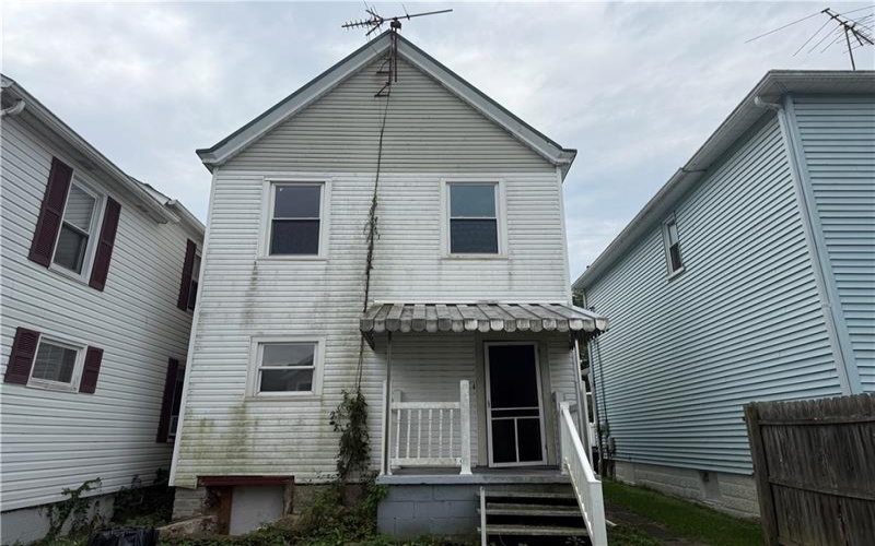 105 18th St, Vandergrift, 15690, 3 Bedrooms Bedrooms, 7 Rooms Rooms,1 BathroomBathrooms,Residential,For Sale,18th St,1772448