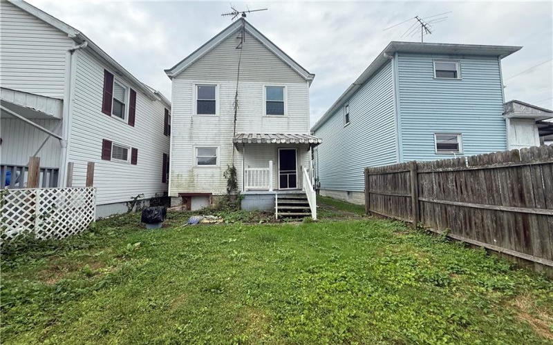 105 18th St, Vandergrift, 15690, 3 Bedrooms Bedrooms, 7 Rooms Rooms,1 BathroomBathrooms,Residential,For Sale,18th St,1772448