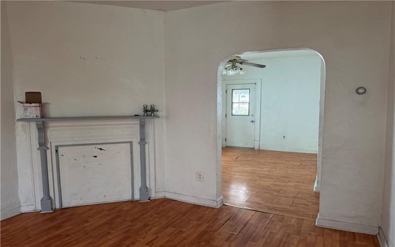 105 18th St, Vandergrift, 15690, 3 Bedrooms Bedrooms, 7 Rooms Rooms,1 BathroomBathrooms,Residential,For Sale,18th St,1772448