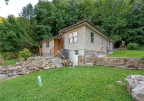 1571 Darlington Road, Ligonier, 15658, 3 Bedroom Bedrooms, 6 Room Rooms,2 BathroomBathrooms,Residential,For Sale,Darlington Road,1772481