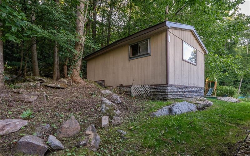 1571 Darlington Road, Ligonier, 15658, 3 Bedroom Bedrooms, 6 Room Rooms,2 BathroomBathrooms,Residential,For Sale,Darlington Road,1772481