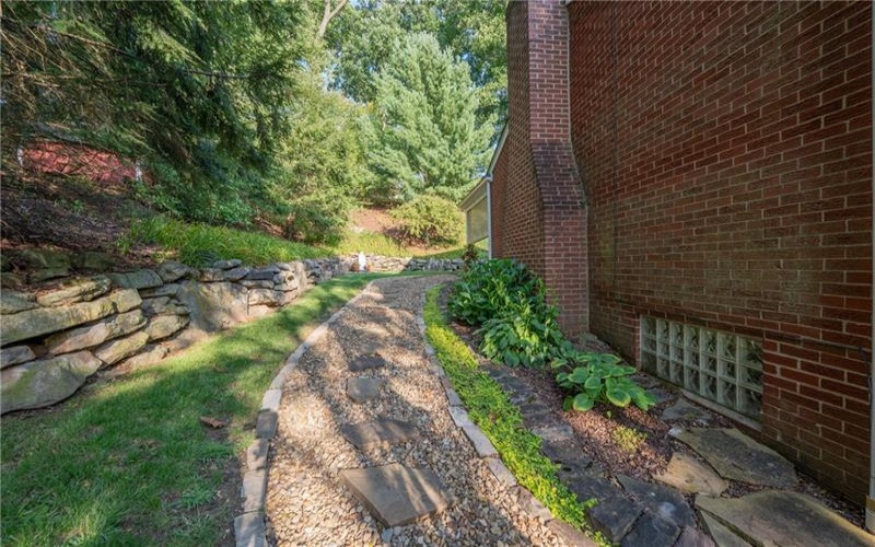 3465 Burnett Dr, Murrysville, 15668, 3 Bedroom Bedrooms, 8 Room Rooms,2.1 BathroomBathrooms,Residential,For Sale,Burnett Dr,1772492