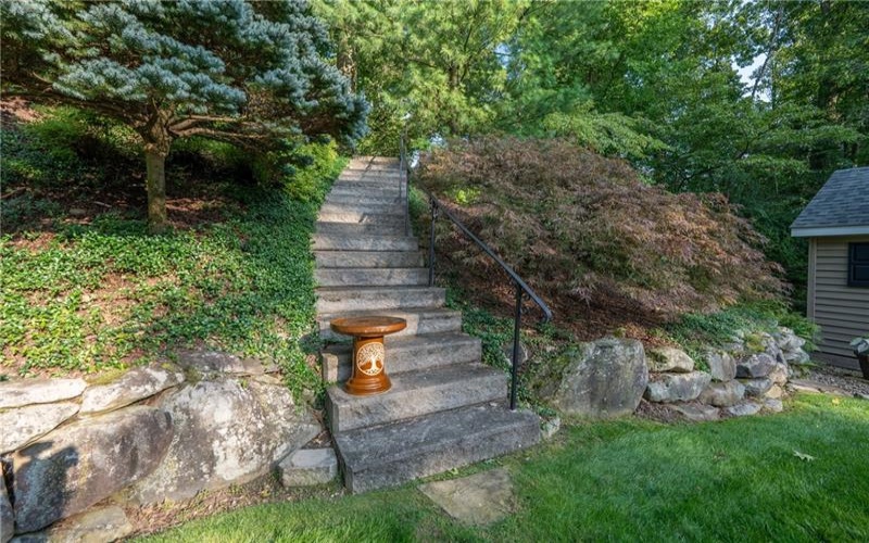 3465 Burnett Dr, Murrysville, 15668, 3 Bedroom Bedrooms, 8 Room Rooms,2.1 BathroomBathrooms,Residential,For Sale,Burnett Dr,1772492