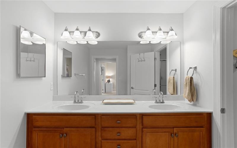 2010 Bandek Lane, Lawrence, 15055, 2 Bedroom Bedrooms, 6 Room Rooms,3 BathroomBathrooms,Residential,For Sale,Bandek Lane,1772531