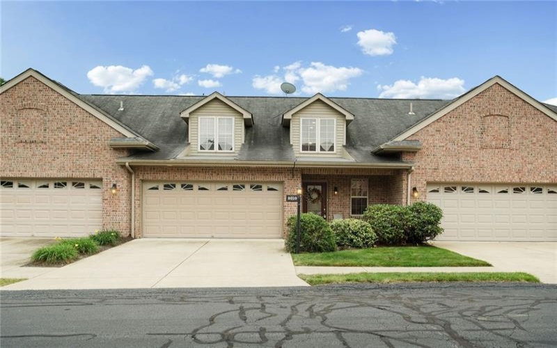 2010 Bandek Lane, Lawrence, 15055, 2 Bedroom Bedrooms, 6 Room Rooms,3 BathroomBathrooms,Residential,For Sale,Bandek Lane,1772531