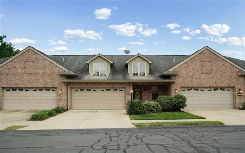 2010 Bandek Lane, Lawrence, 15055, 2 Bedroom Bedrooms, 6 Room Rooms,3 BathroomBathrooms,Residential,For Sale,Bandek Lane,1772531