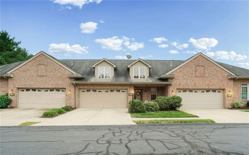 2010 Bandek Lane, Lawrence, 15055, 2 Bedroom Bedrooms, 6 Room Rooms,3 BathroomBathrooms,Residential,For Sale,Bandek Lane,1772531