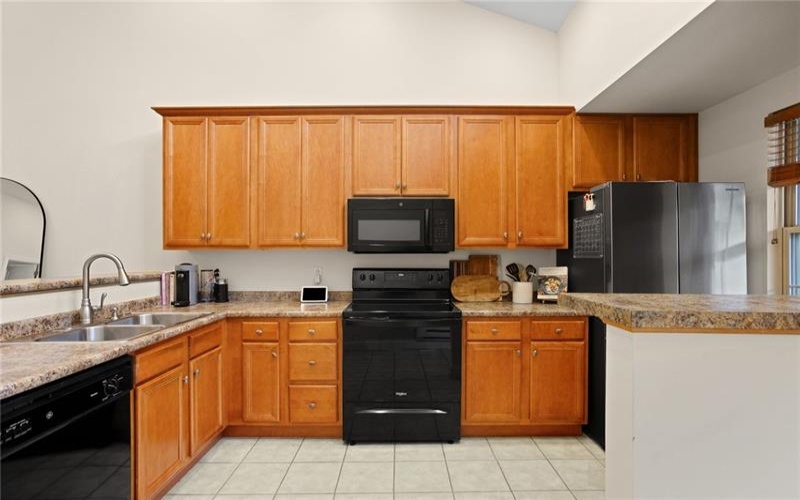 2010 Bandek Lane, Lawrence, 15055, 2 Bedroom Bedrooms, 6 Room Rooms,3 BathroomBathrooms,Residential,For Sale,Bandek Lane,1772531