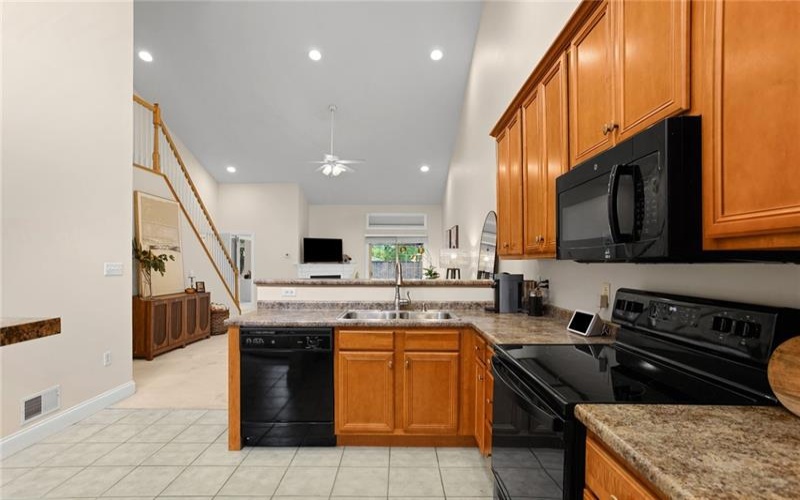 2010 Bandek Lane, Lawrence, 15055, 2 Bedroom Bedrooms, 6 Room Rooms,3 BathroomBathrooms,Residential,For Sale,Bandek Lane,1772531