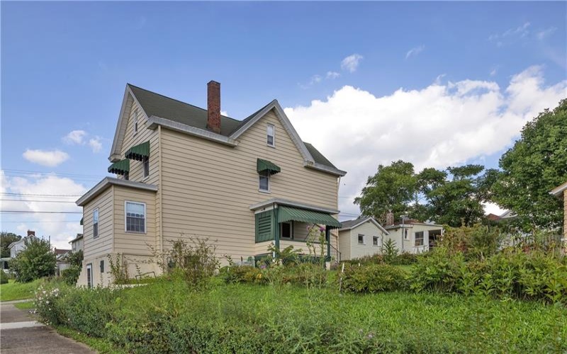 421 Highland, Greensburg, 15601, 2 Bedroom Bedrooms, 7 Room Rooms,1 BathroomBathrooms,Residential,For Sale,Highland,1772572