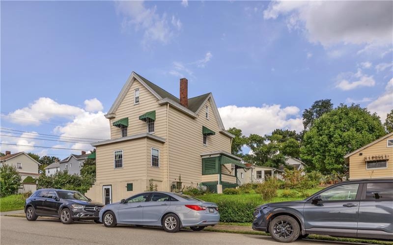 421 Highland, Greensburg, 15601, 2 Bedroom Bedrooms, 7 Room Rooms,1 BathroomBathrooms,Residential,For Sale,Highland,1772572