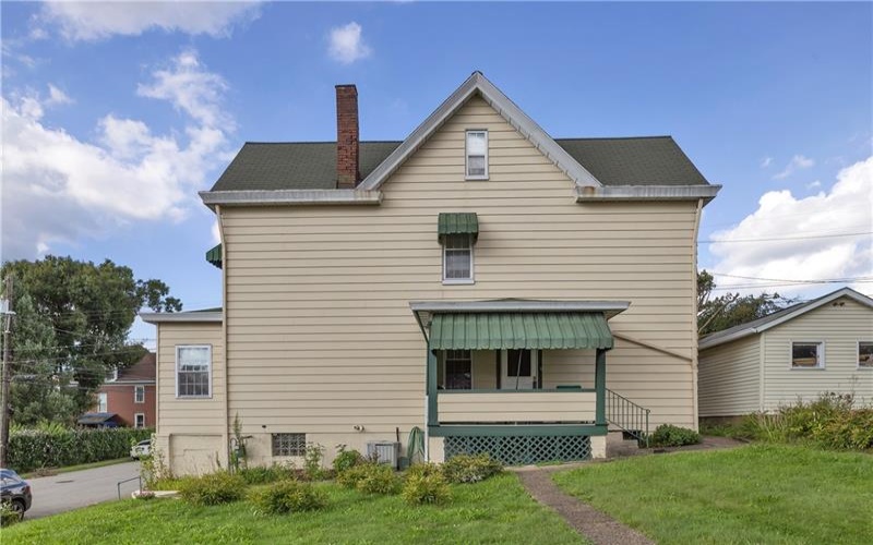 421 Highland, Greensburg, 15601, 2 Bedroom Bedrooms, 7 Room Rooms,1 BathroomBathrooms,Residential,For Sale,Highland,1772572