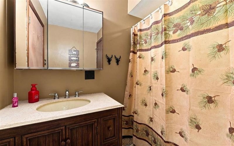 28 Dutch Glory ROAD, Amity, 15311, 4 Bedroom Bedrooms, ,3.2 BathroomBathrooms,Residential,For Sale,Dutch Glory,1772639