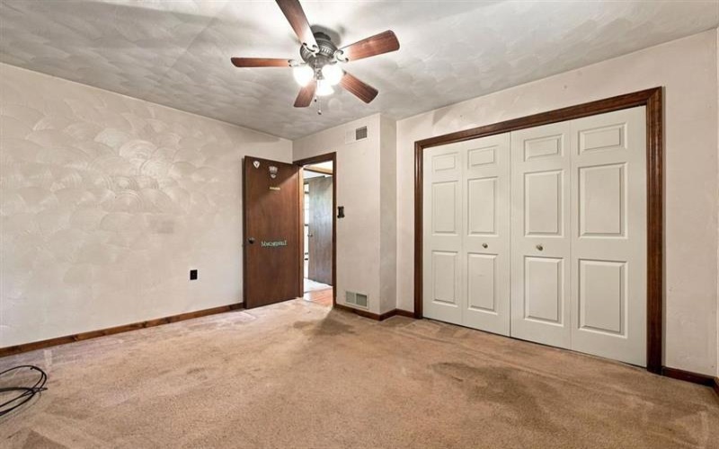 28 Dutch Glory ROAD, Amity, 15311, 4 Bedroom Bedrooms, ,3.2 BathroomBathrooms,Residential,For Sale,Dutch Glory,1772639