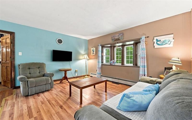 28 Dutch Glory ROAD, Amity, 15311, 4 Bedroom Bedrooms, ,3.2 BathroomBathrooms,Residential,For Sale,Dutch Glory,1772639