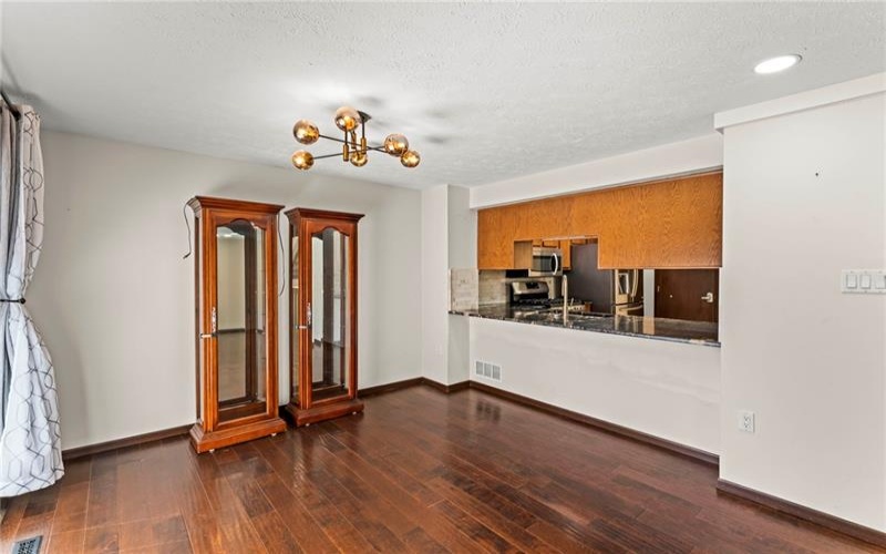 1107 Valleyview Dr, Lawrence, 15055, 3 Bedroom Bedrooms, 7 Room Rooms,1.2 BathroomBathrooms,Residential,For Sale,Valleyview Dr,1772641