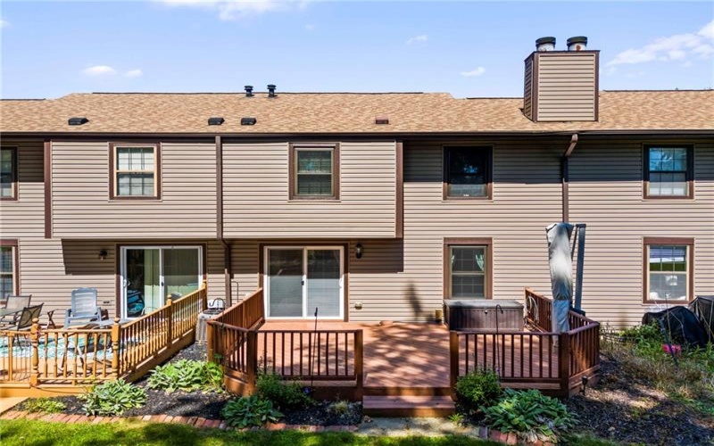 1107 Valleyview Dr, Lawrence, 15055, 3 Bedroom Bedrooms, 7 Room Rooms,1.2 BathroomBathrooms,Residential,For Sale,Valleyview Dr,1772641