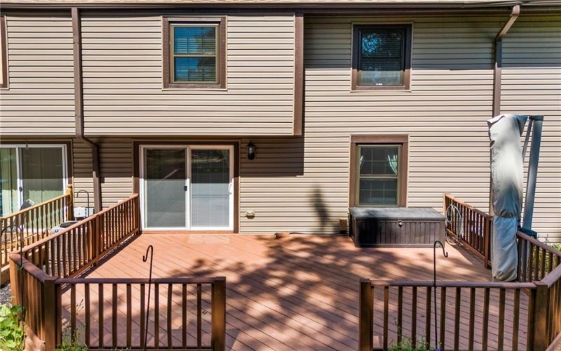 1107 Valleyview Dr, Lawrence, 15055, 3 Bedroom Bedrooms, 7 Room Rooms,1.2 BathroomBathrooms,Residential,For Sale,Valleyview Dr,1772641