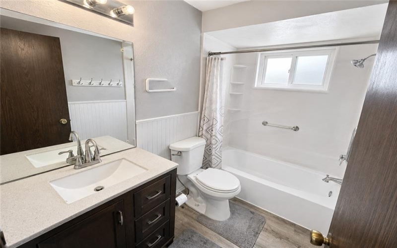 213 HAMILTON AVENUE, 15601, 15601, 4 Bedrooms Bedrooms, ,2 BathroomsBathrooms,Lease,For Rent,HAMILTON AVENUE,1772762
