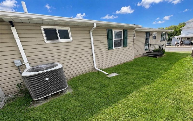 213 HAMILTON AVENUE, 15601, 15601, 4 Bedrooms Bedrooms, ,2 BathroomsBathrooms,Lease,For Rent,HAMILTON AVENUE,1772762
