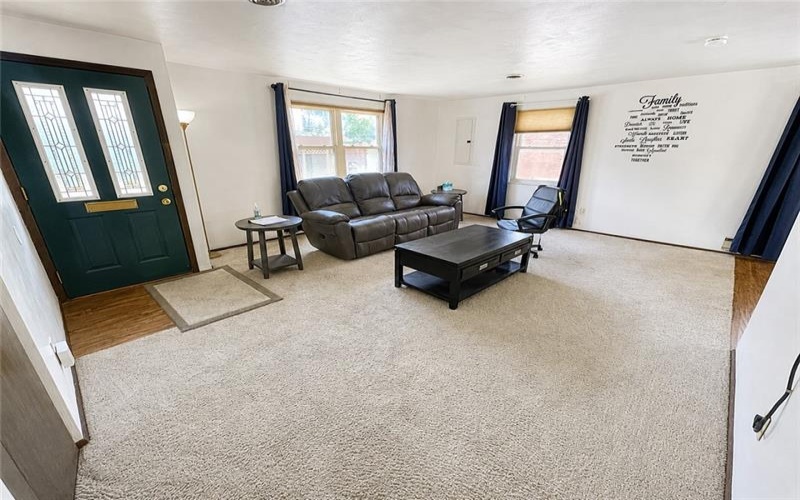 213 HAMILTON AVENUE, 15601, 15601, 4 Bedrooms Bedrooms, ,2 BathroomsBathrooms,Lease,For Rent,HAMILTON AVENUE,1772762