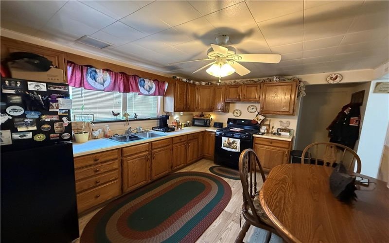 58 Berry Avenue, Clarksville, 15322, 2 Bedroom Bedrooms, ,1.1 BathroomBathrooms,Residential,For Sale,Berry Avenue,1772784