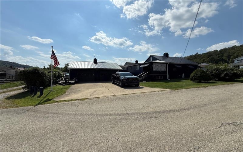58 Berry Avenue, Clarksville, 15322, 2 Bedroom Bedrooms, ,1.1 BathroomBathrooms,Residential,For Sale,Berry Avenue,1772784