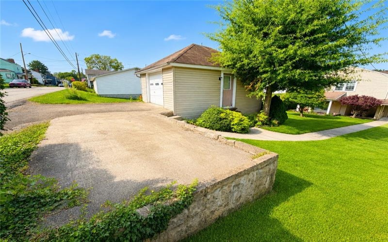510 Walnut St, 15486, 15486, 3 Bedroom Bedrooms, 9 Room Rooms,1.1 BathroomBathrooms,Residential,For Sale,Walnut St,1772588